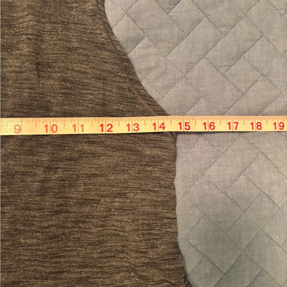 Lululemon gray tank top - Picture 3 of 5